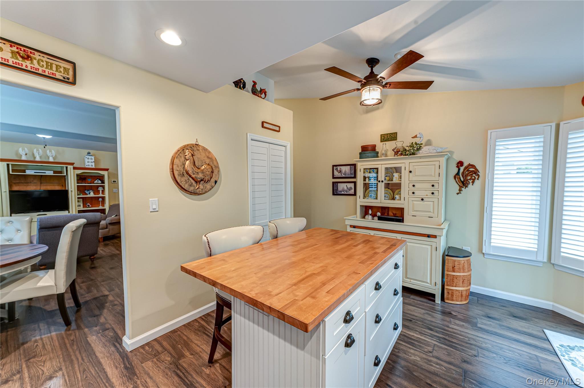 263 Glen Drive Ridge, NY 11961 - Photo 14 of 47