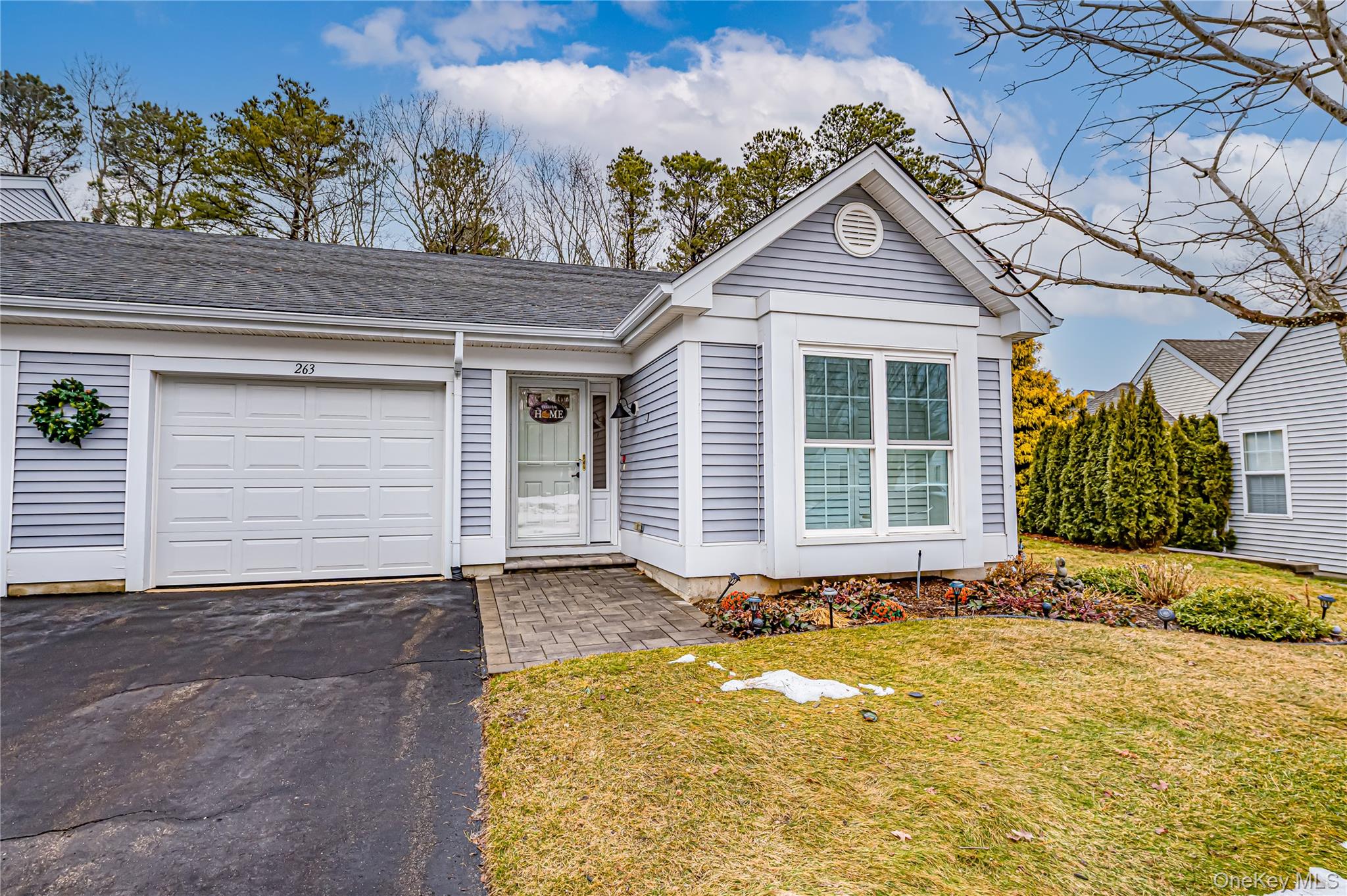 263 Glen Drive Ridge, NY 11961 - Photo 3 of 47