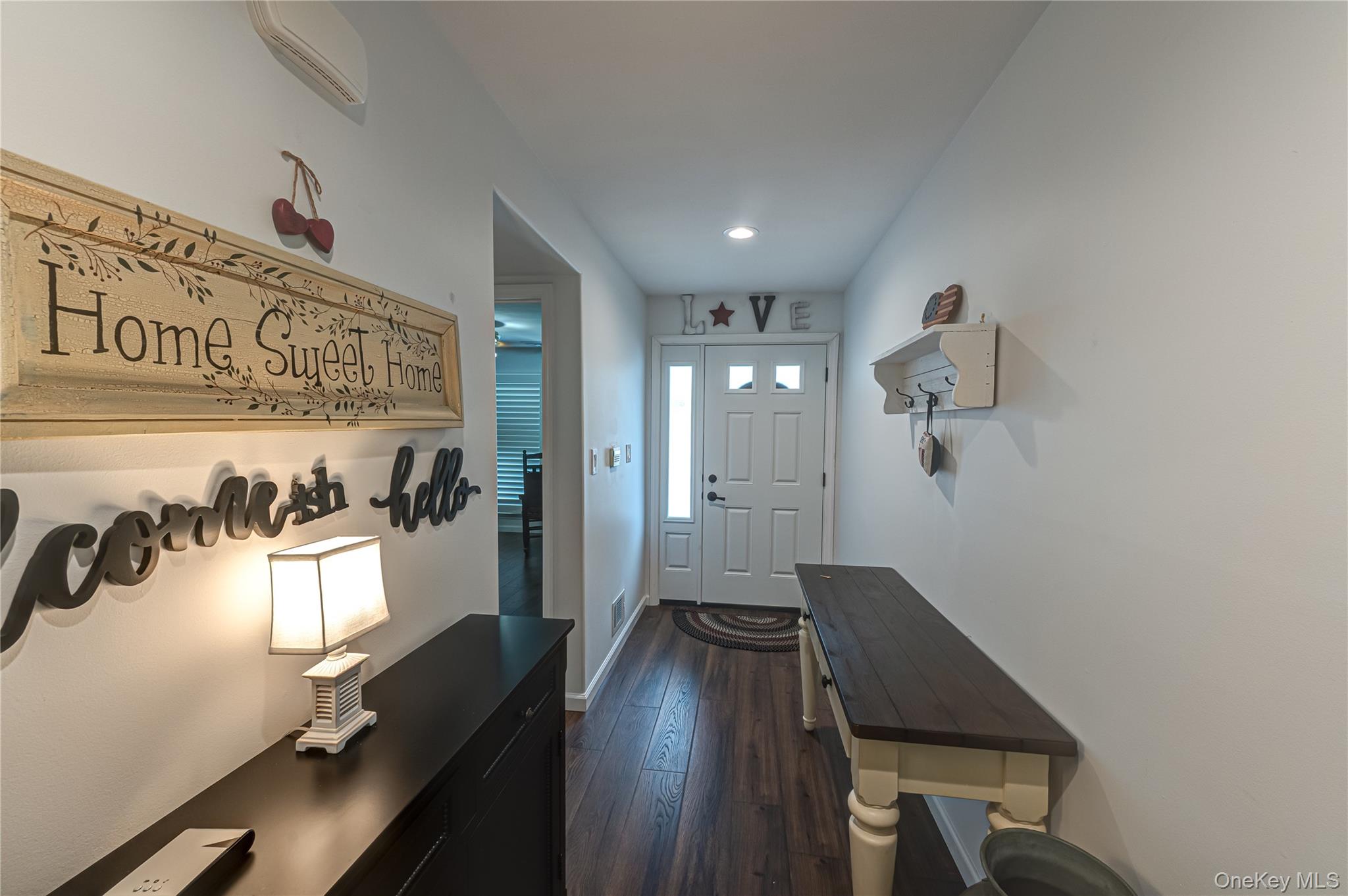 263 Glen Drive Ridge, NY 11961 - Photo 4 of 47