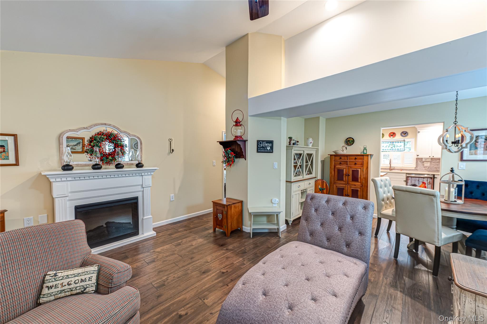 263 Glen Drive Ridge, NY 11961 - Photo 5 of 47