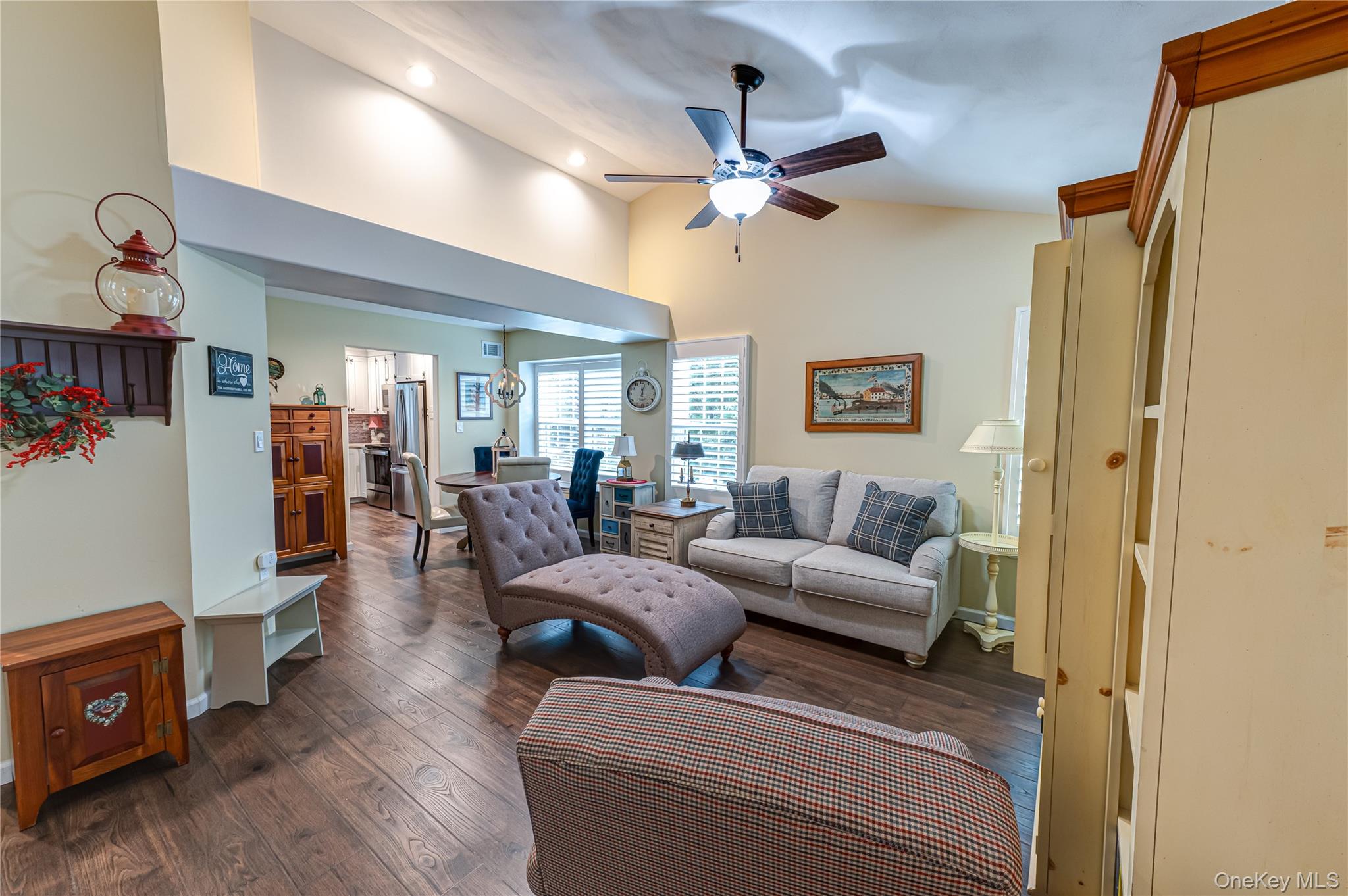 263 Glen Drive Ridge, NY 11961 - Photo 6 of 47