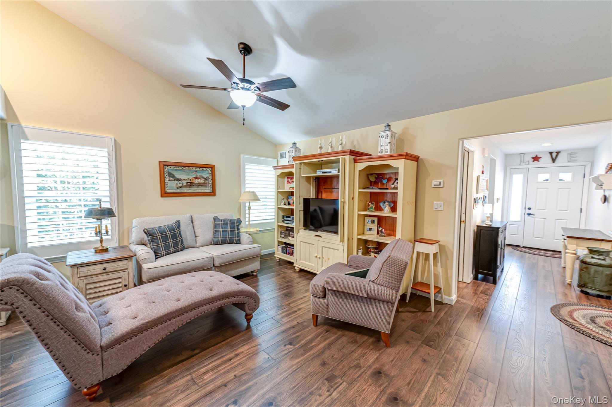 263 Glen Drive Ridge, NY 11961 - Photo 9 of 47