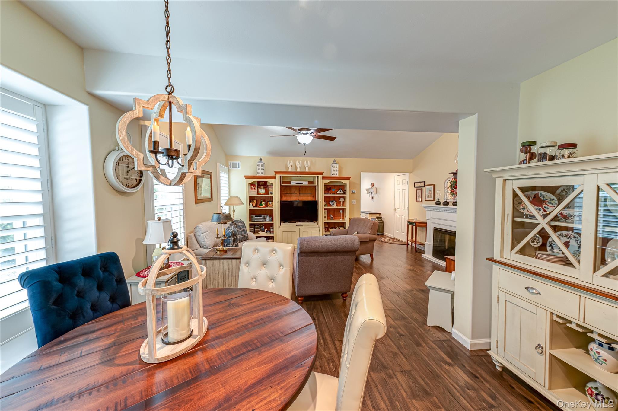 263 Glen Drive Ridge, NY 11961 - Photo 10 of 47