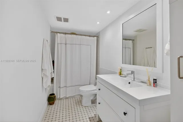 a view of an outdoor space and a yard