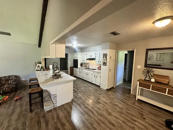 $230,000 | 708 South Princeton Drive, Mansfield, LA 71052