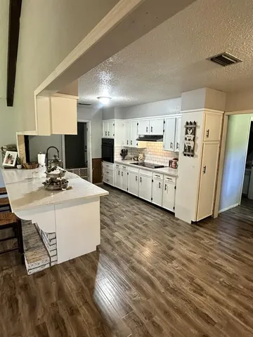 $230,000 | 708 South Princeton Drive, Mansfield, LA 71052