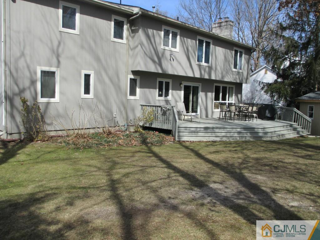 11 Cherokee Road East Brunswick, NJ 08816 - Photo 2 of 25 Gallery Image 2