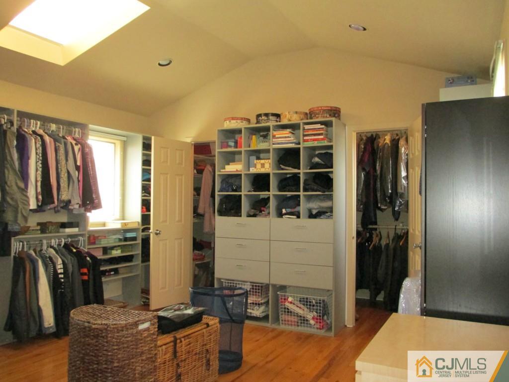 11 Cherokee Road East Brunswick, NJ 08816 - Photo 13 of 25 Gallery Image 13