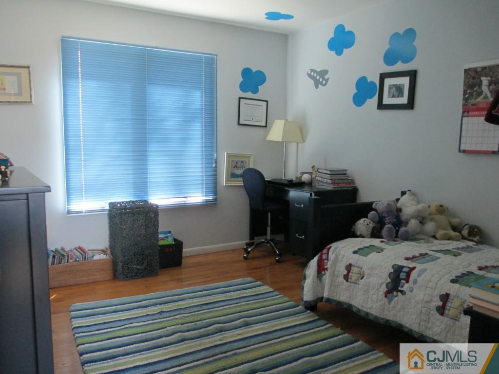 11 Cherokee Road East Brunswick, NJ 08816 - Photo 16 of 25 Gallery Image 16