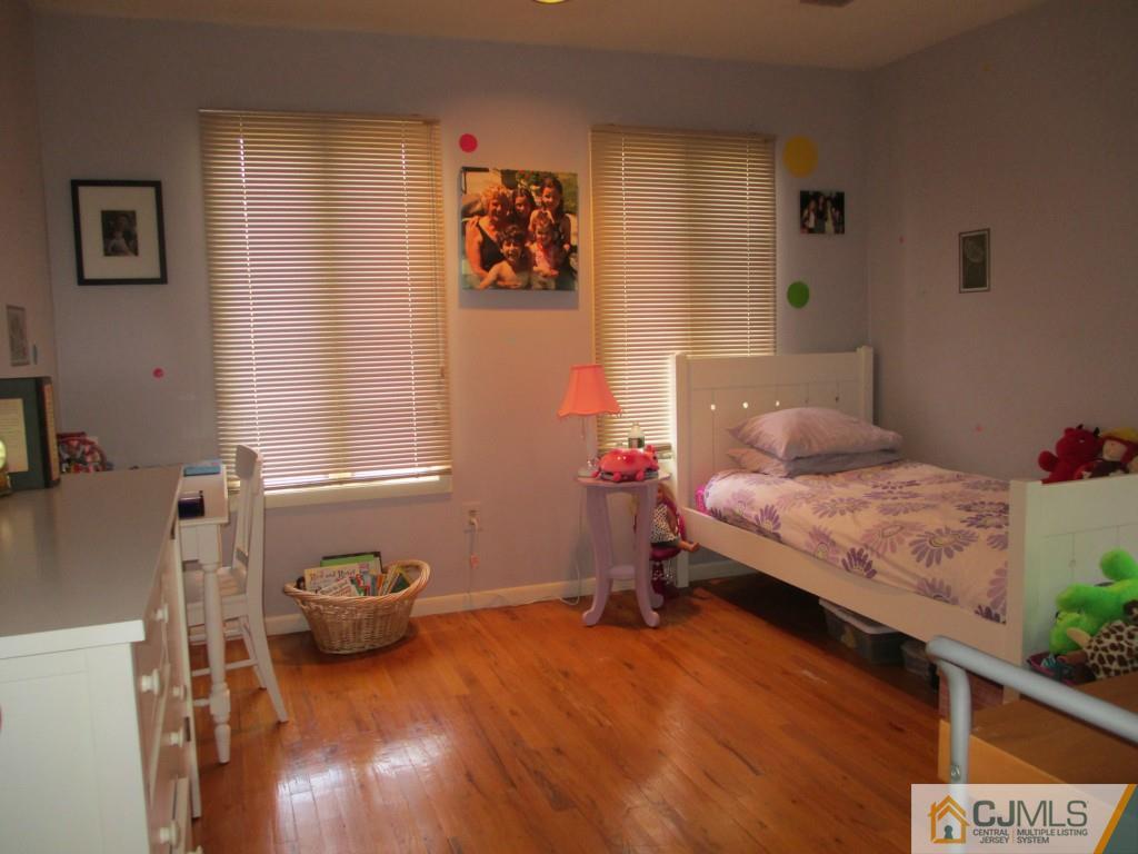 11 Cherokee Road East Brunswick, NJ 08816 - Photo 17 of 25 Gallery Image 17