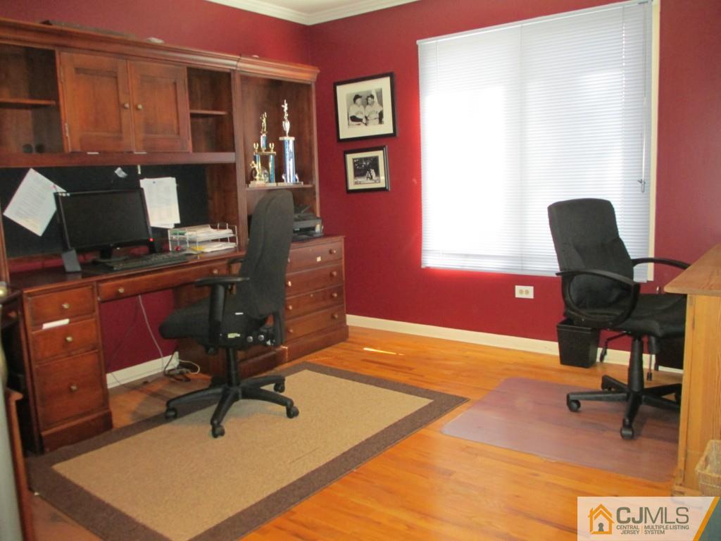 11 Cherokee Road East Brunswick, NJ 08816 - Photo 18 of 25 Gallery Image 18