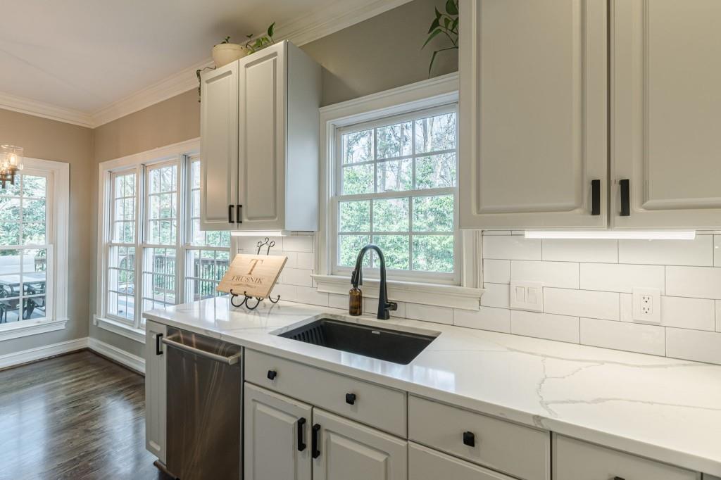 1062 Childers Road Northeast Atlanta, GA 30324 - Photo 15 of 72