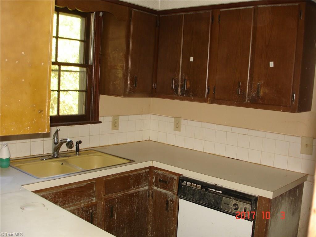 6520 El Rancho Drive Rural Hall, NC 27045 - Photo 4 of 11