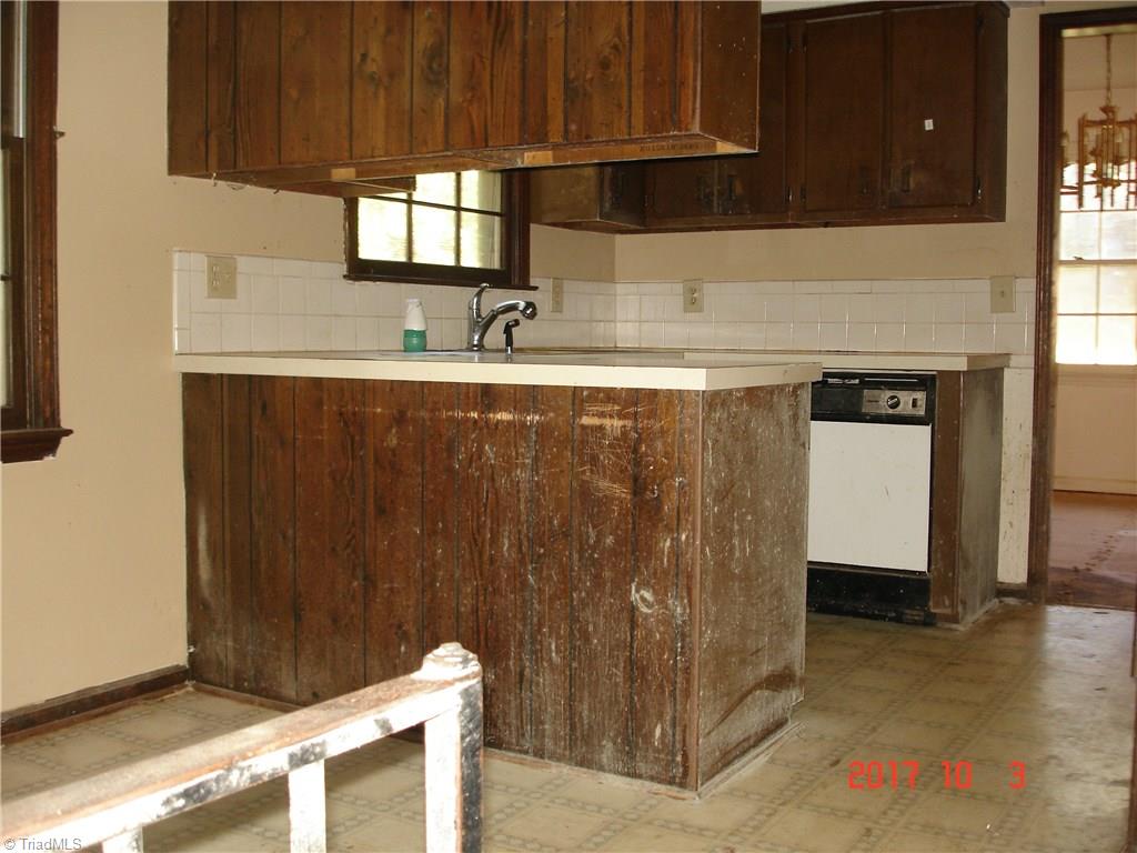6520 El Rancho Drive Rural Hall, NC 27045 - Photo 9 of 11