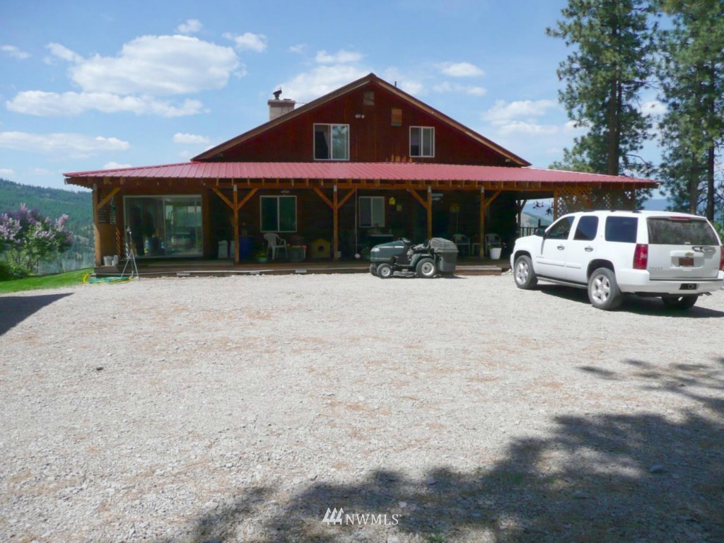 71 Mountain View Road Republic, WA 99166 - Photo 2 of 6