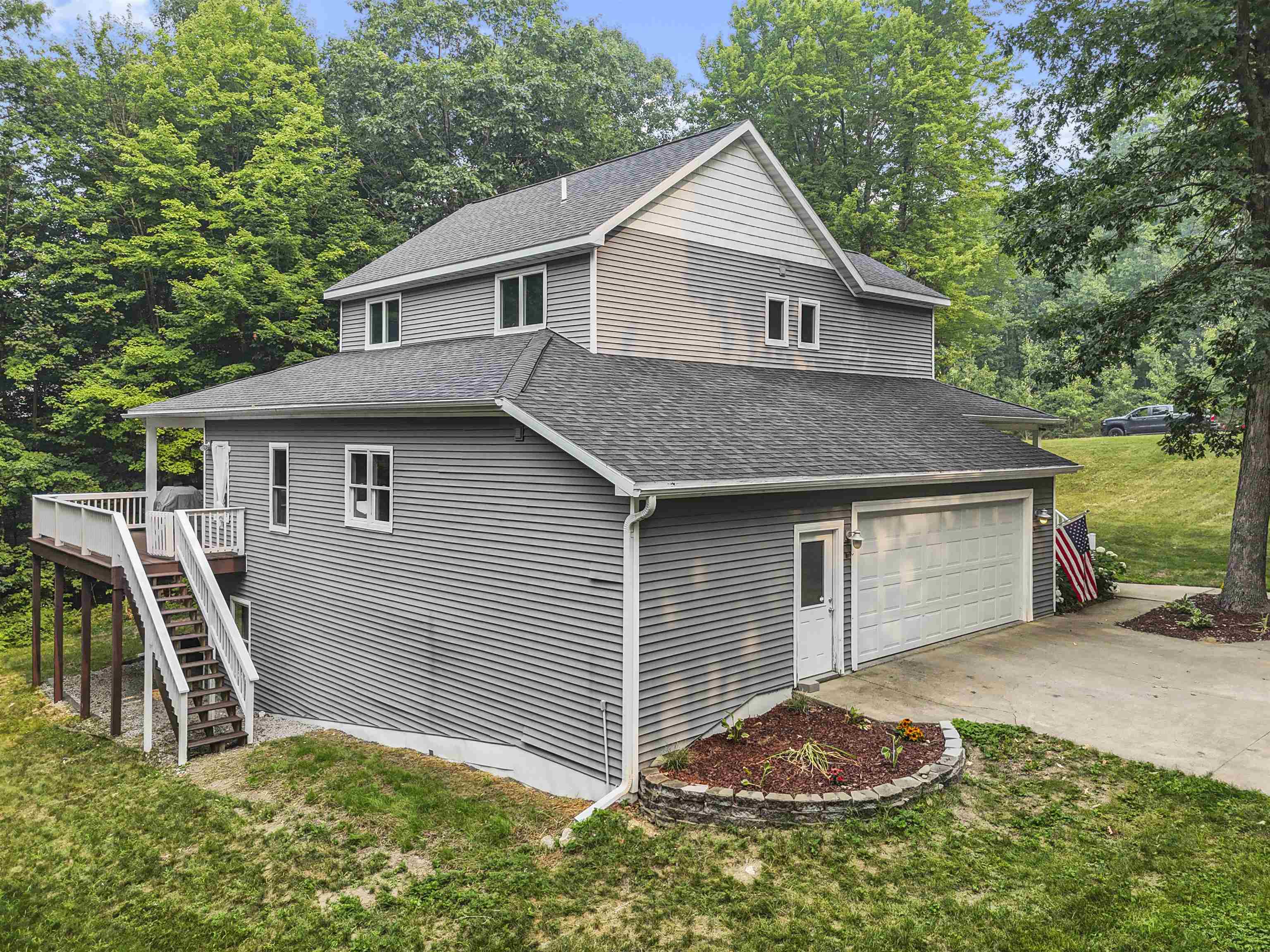 160 Hunters Ridge Cadillac, MI 49601 - Photo 6 of 66 1948185-89e3049c-7749-4371-829b-8404b4d30f22.JPG