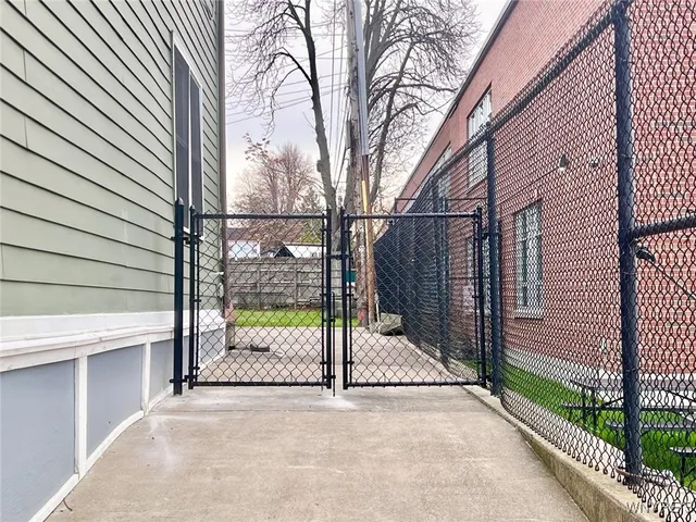 $1,950 | 143 Cottage Street, Buffalo, NY 14201