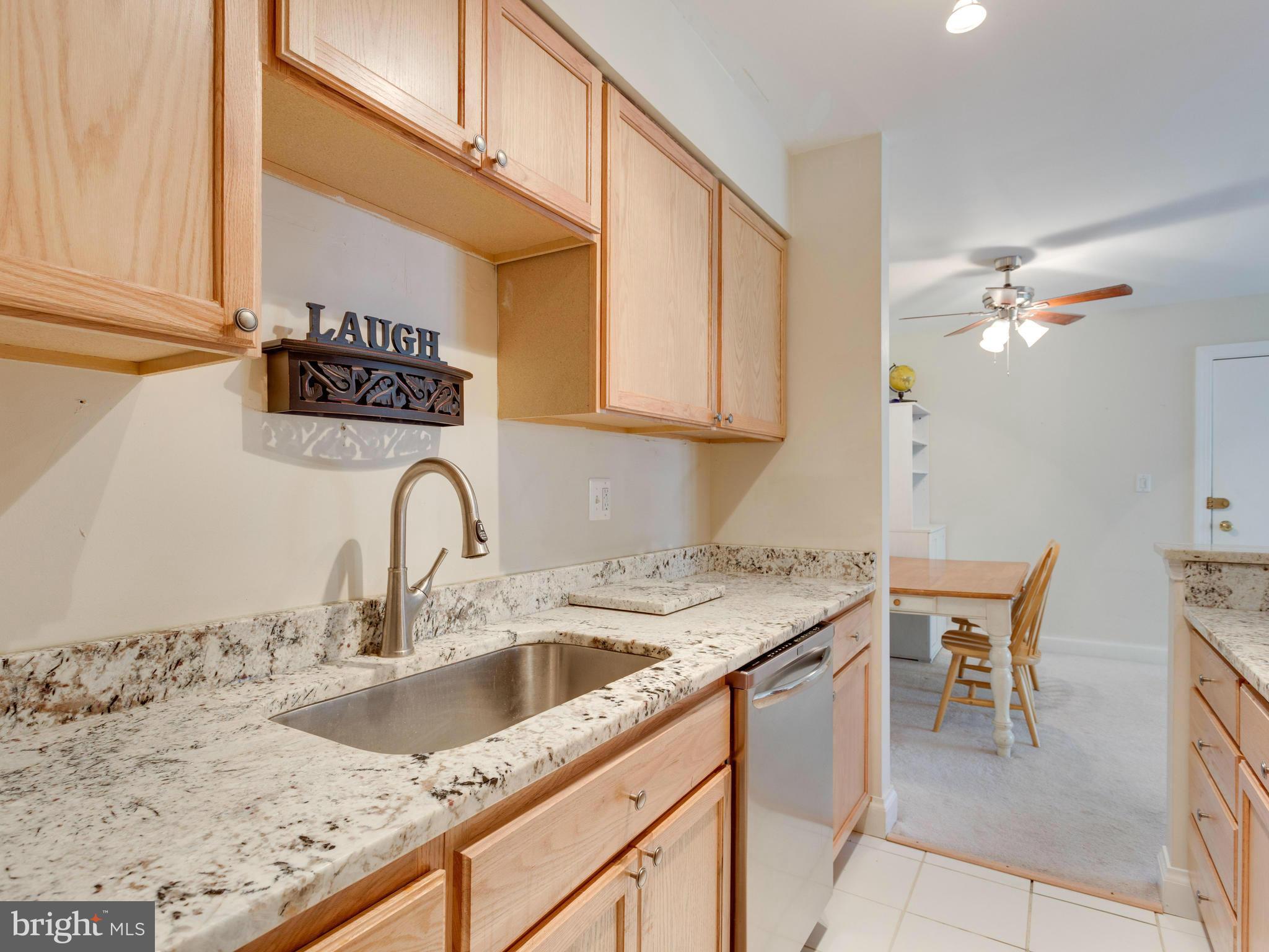 5907 Noblestown Road, Unit 70 Springfield, VA 22152 - Photo 15 of 30 Kitchen