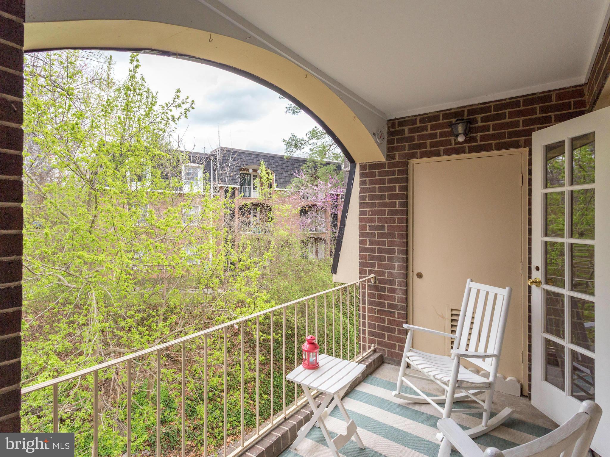 5907 Noblestown Road, Unit 70 Springfield, VA 22152 - Photo 25 of 30 Exterior (Rear)