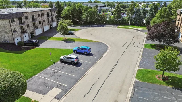 $230,000 | 15713 Brassie Court, Unit 1S, Orland Park, IL 60462