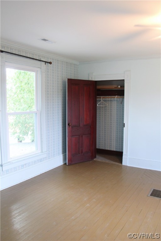 132 Carter Road Cumberland, VA 23040 - Photo 35 of 45 an empty room with windows and closet