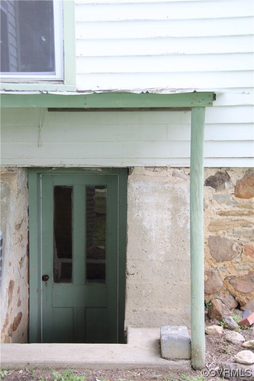132 Carter Road Cumberland, VA 23040 - Photo 42 of 45 a bathroom with a shower and a mirror