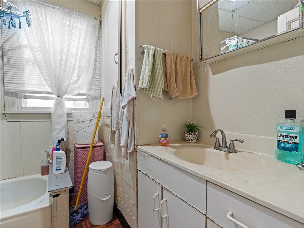 62 Fisk Street Providence, RI 02905 - Photo 10 of 18