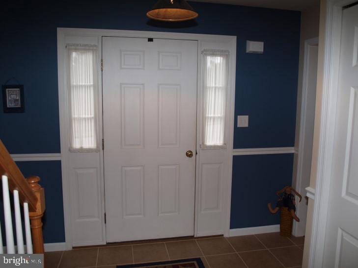 40 Edgewood Drive Lititz, PA 17543 - Photo 3 of 21