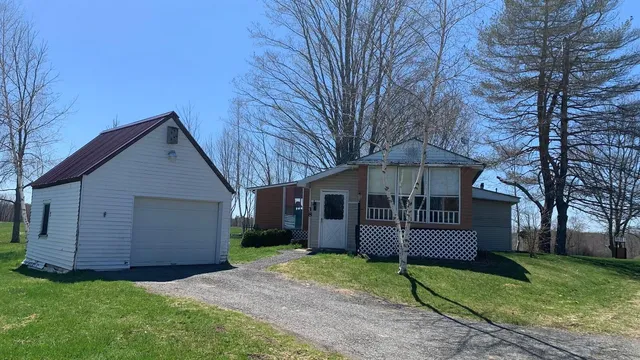 $25,000 | 38 Island Farm Road, Levant, ME 04456