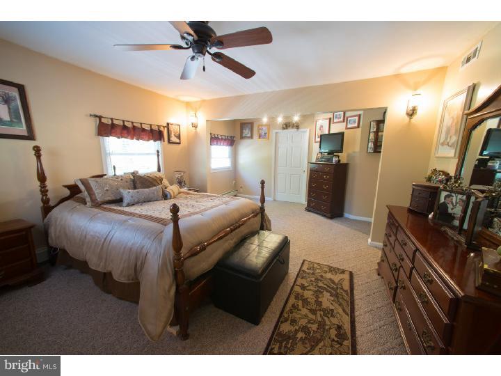 417 Barnsboro Road Sewell, NJ 08080 - Photo 17 of 25