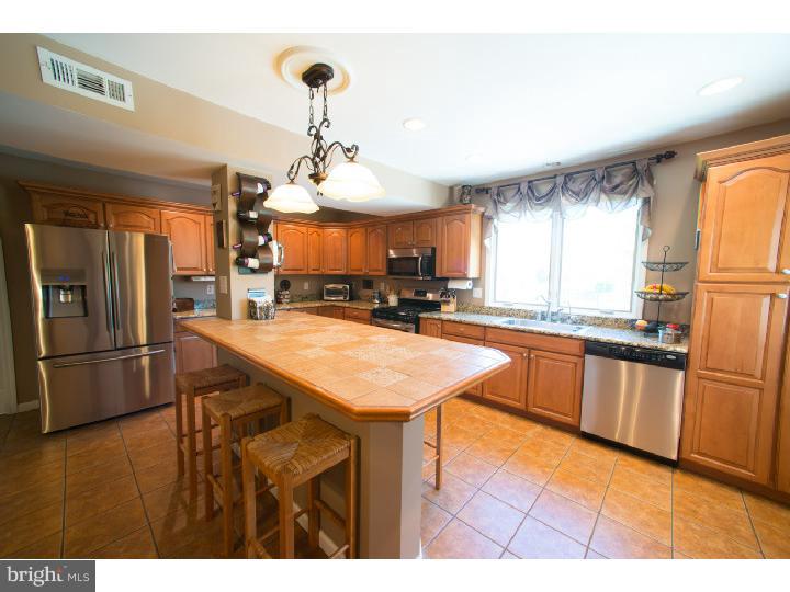 417 Barnsboro Road Sewell, NJ 08080 - Photo 9 of 25