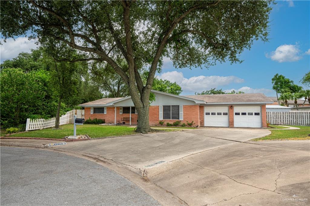 2202 Ella Street Harlingen, TX 78550 - Photo 2 of 31
