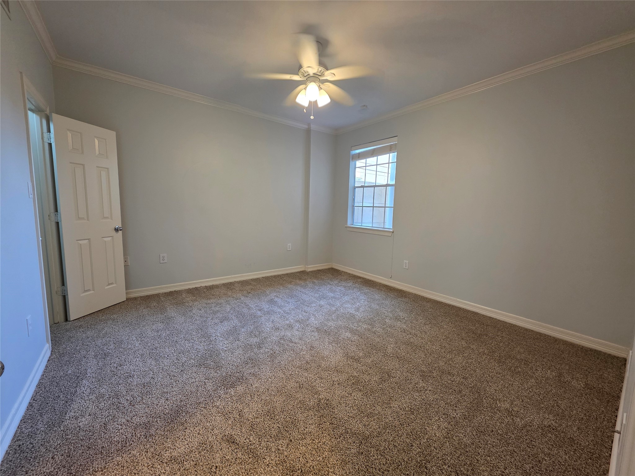 1714 Roy Street Houston, TX 77007 - Photo 11 of 35 a view of an empty room with a window