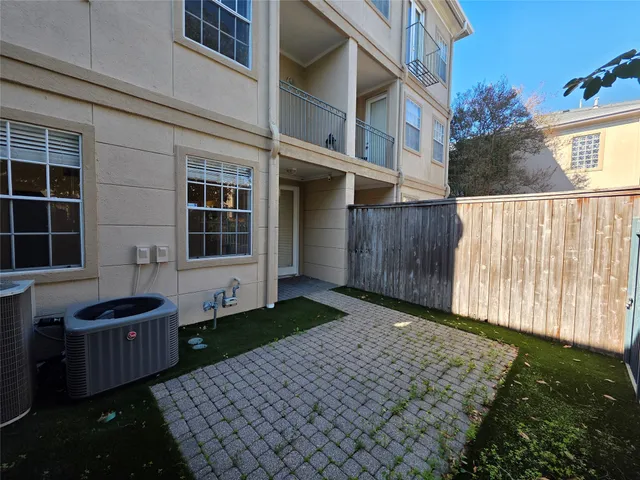 $3,300 | 1714 Roy Street, Houston, TX 77007