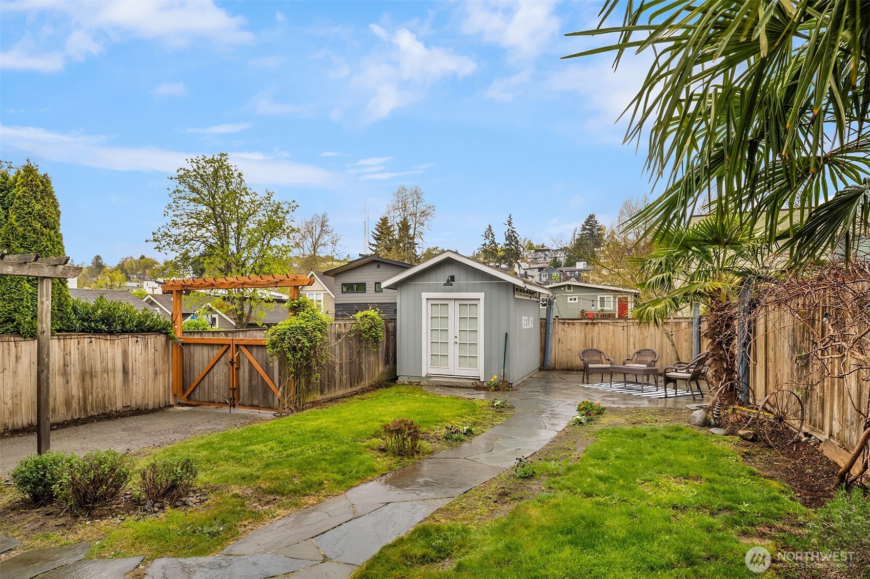 227 29th Avenue East Seattle, WA 98112 - Photo 34 of 40