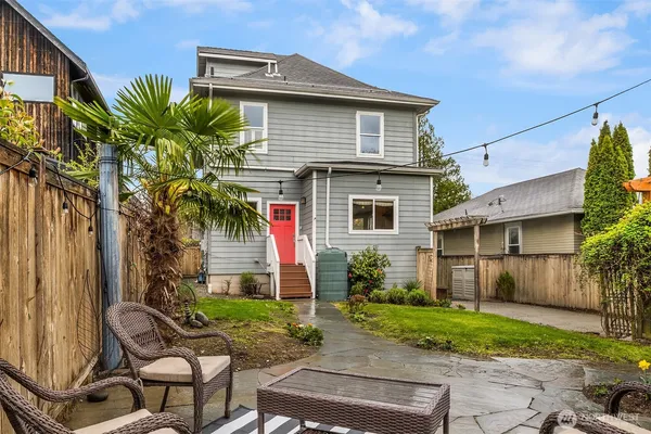 $2,250,000 | 227 29th Avenue East, Seattle, WA 98112
