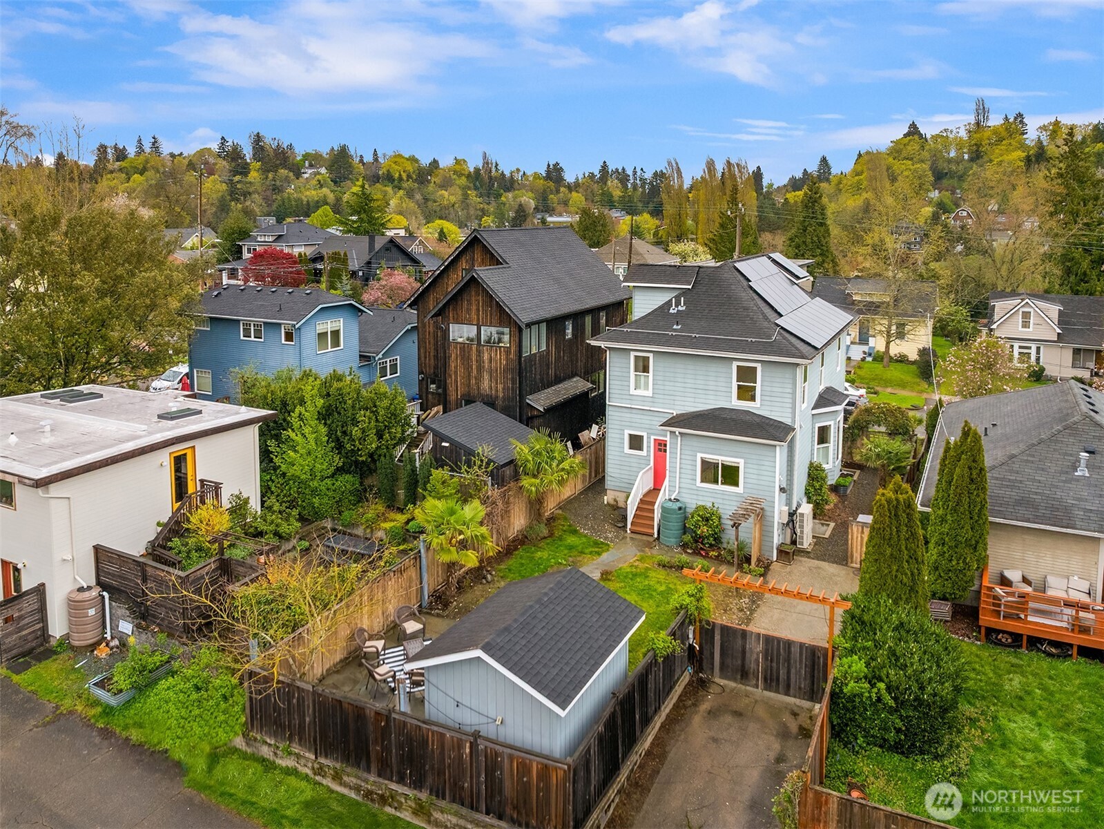 227 29th Avenue East Seattle, WA 98112 - Photo 38 of 40