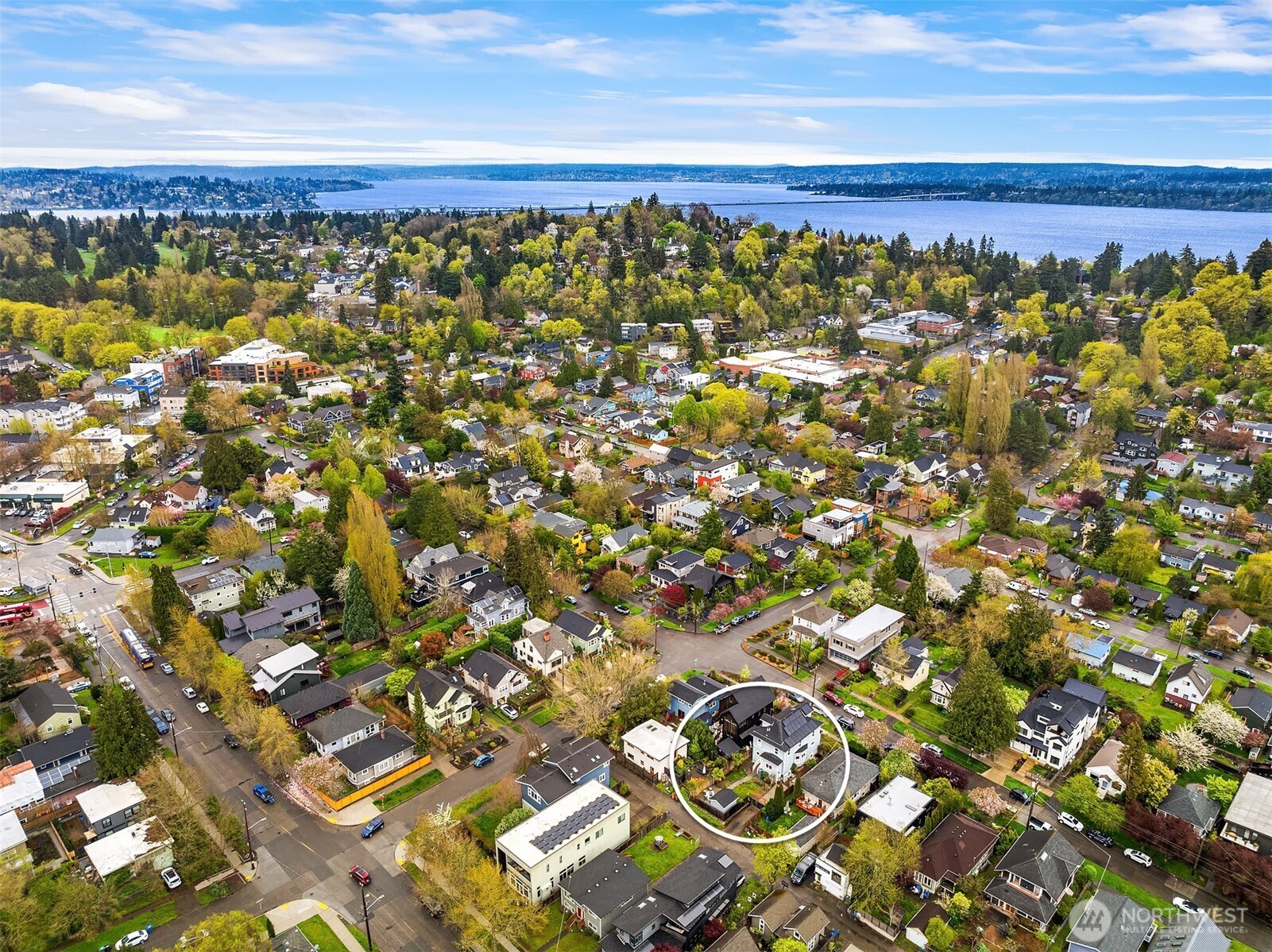 227 29th Avenue East Seattle, WA 98112 - Photo 39 of 40