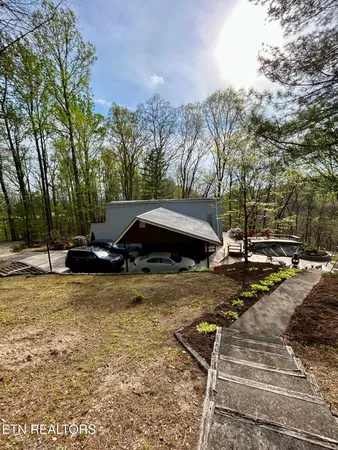 $389,000 | 183 Lantz Drive, Jonesville, VA 24263