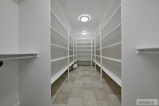 $725,000 | 1900 Spencer Lane, Ammon, ID 83406