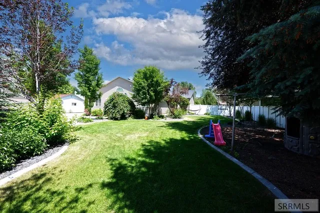 $725,000 | 1900 Spencer Lane, Ammon, ID 83406