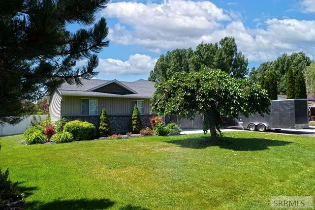 $725,000 | 1900 Spencer Lane, Ammon, ID 83406