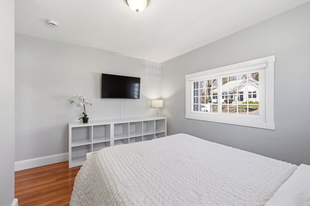 112 Pleasant Street Walpole, MA 02032 - Photo 15 of 35