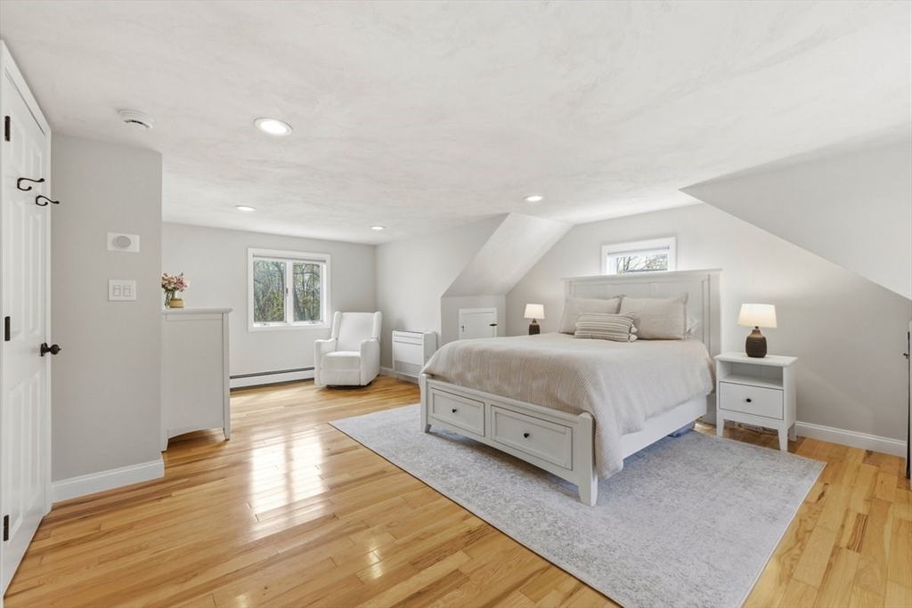 112 Pleasant Street Walpole, MA 02032 - Photo 20 of 35