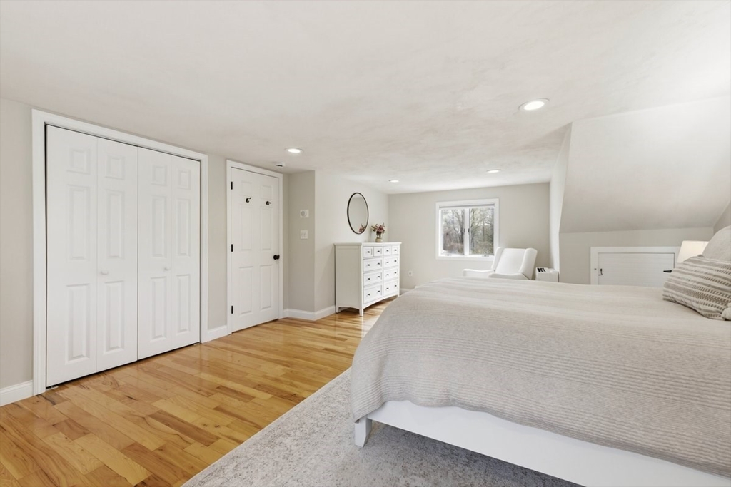 112 Pleasant Street Walpole, MA 02032 - Photo 21 of 35