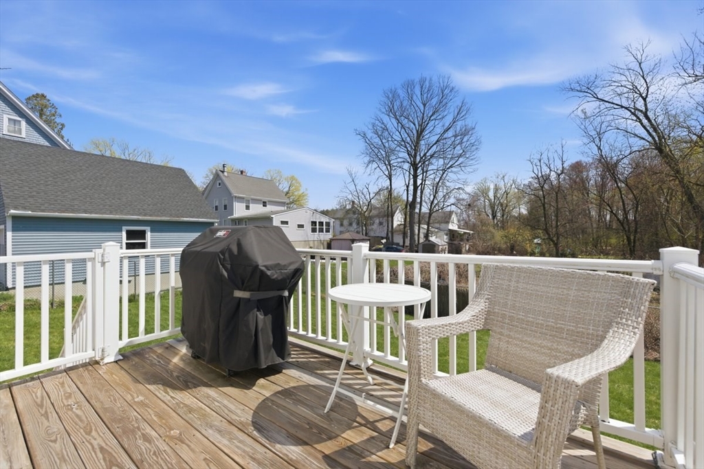 112 Pleasant Street Walpole, MA 02032 - Photo 30 of 35