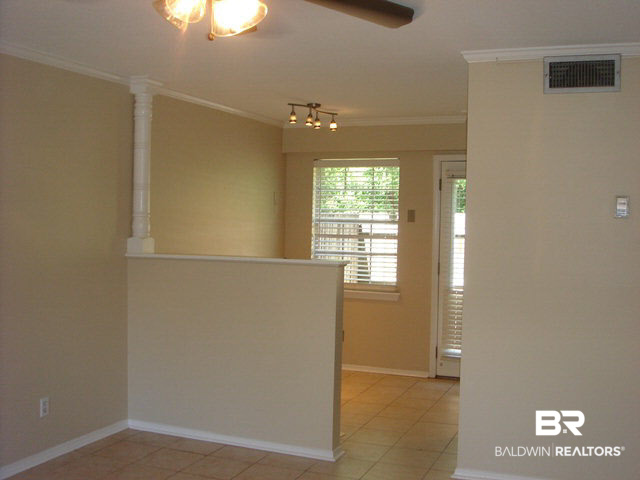128 Du Rhu Drive Mobile, AL 36608 - Photo 2 of 10