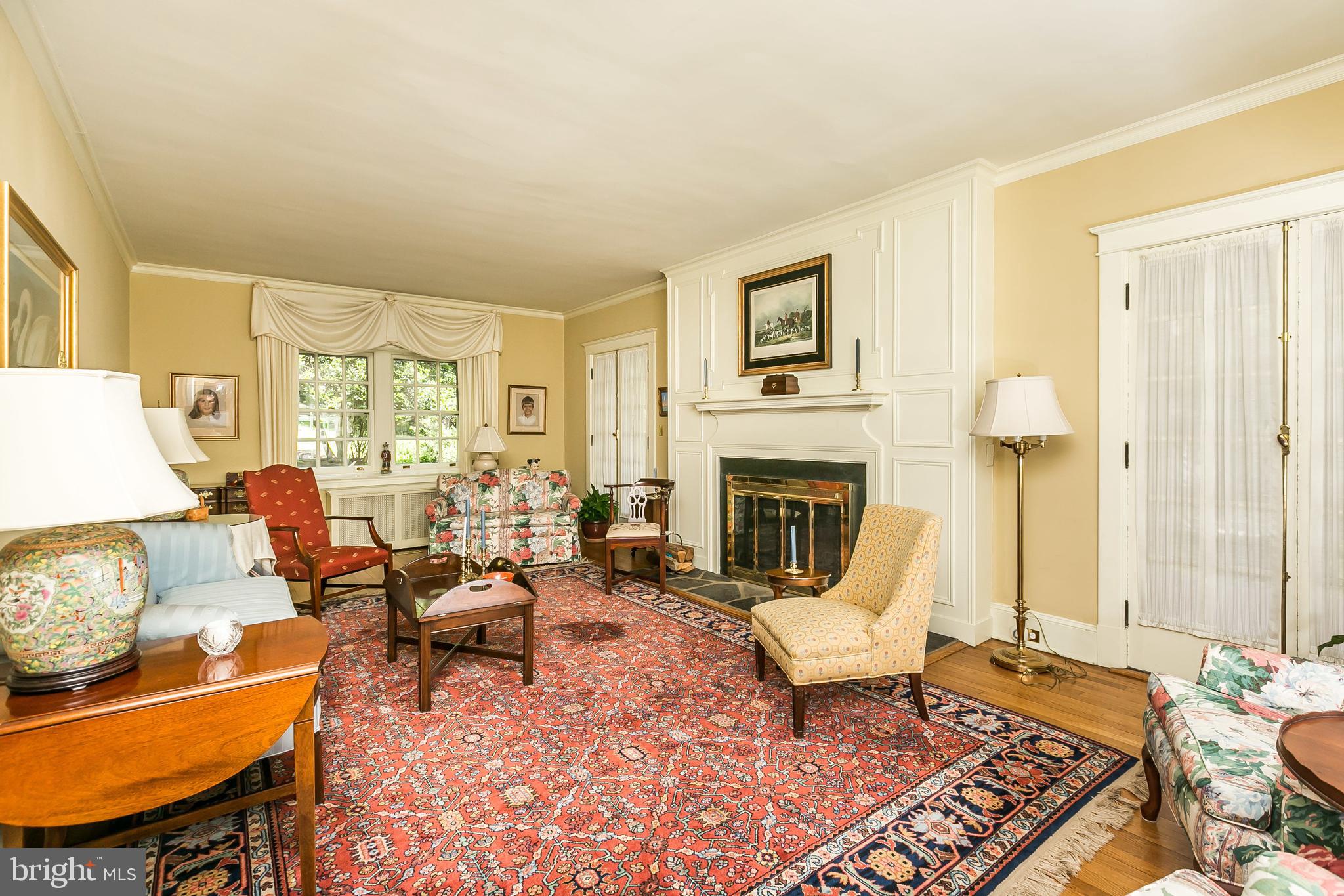 303 Edgevale Road Baltimore, MD 21210 - Photo 7 of 37