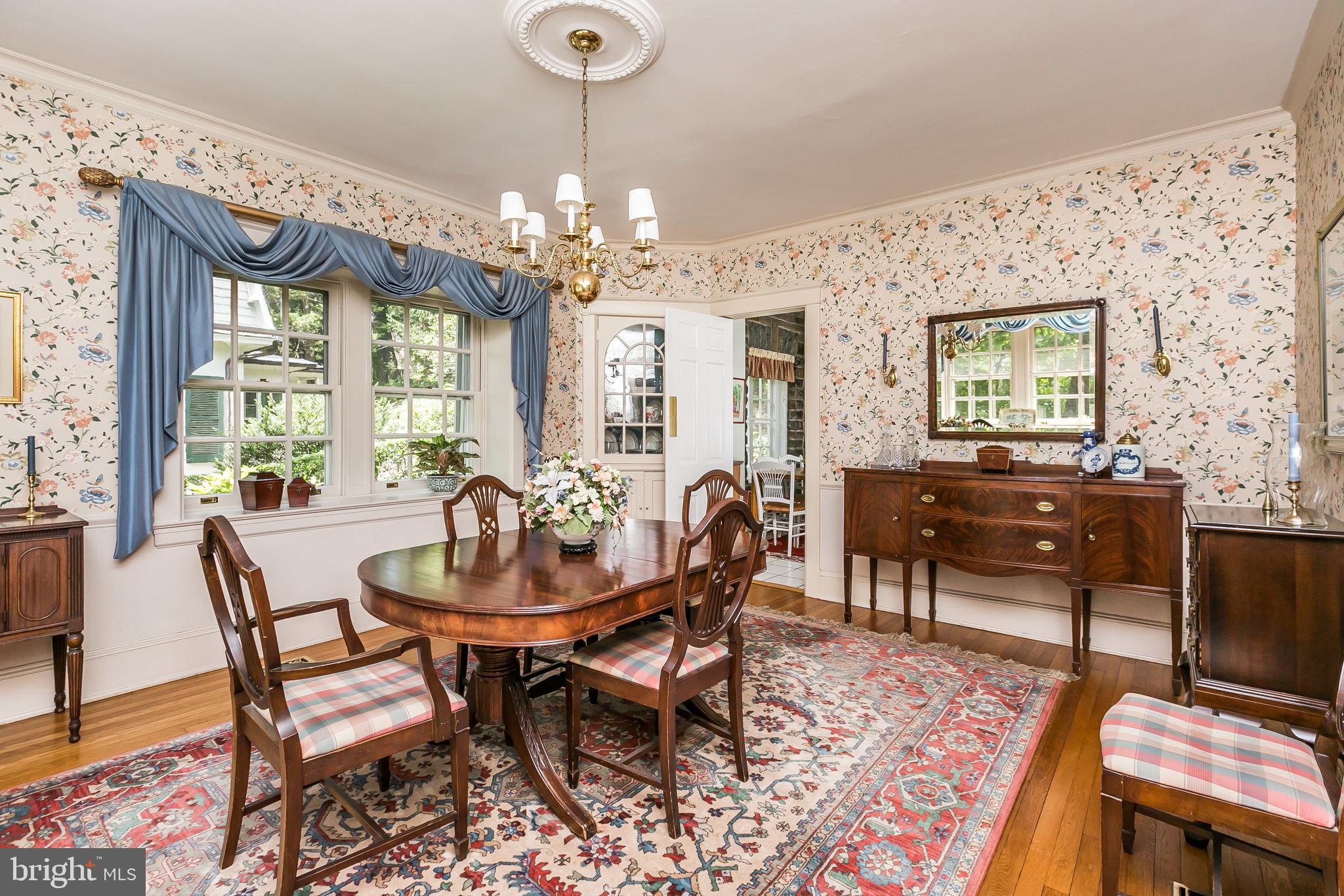 303 Edgevale Road Baltimore, MD 21210 - Photo 9 of 37