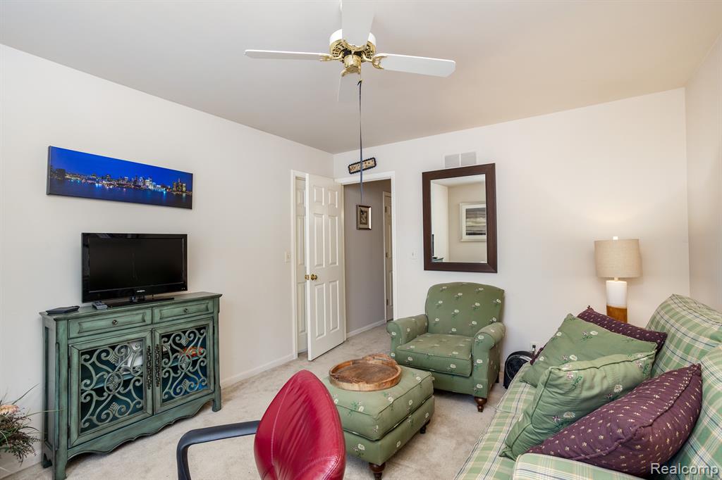 821 Ludlow Avenue Rochester, MI 48307 - Photo 26 of 46